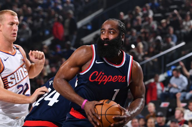 山东队绝杀太阳,哈登带队取胜 山东队绝杀太阳,哈登带队取胜