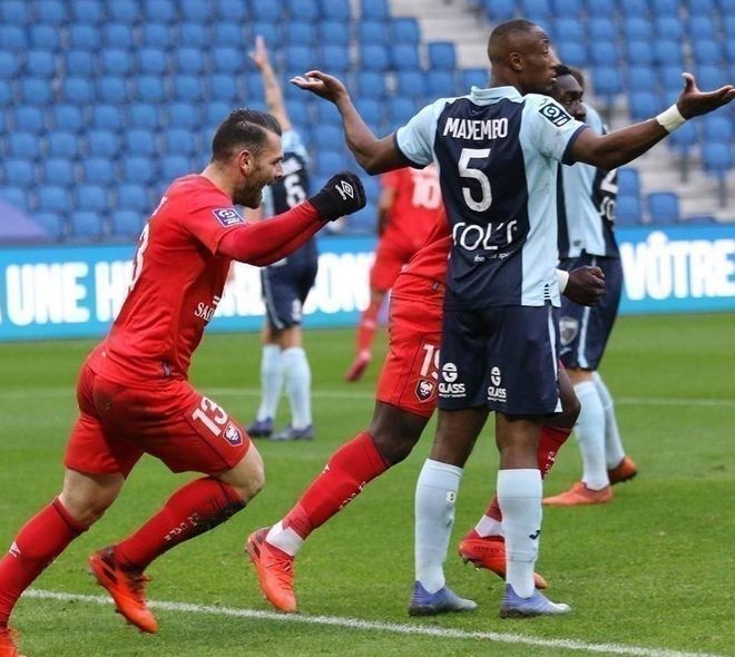 挪威轻取勒沃库森，马丁内利状态火热