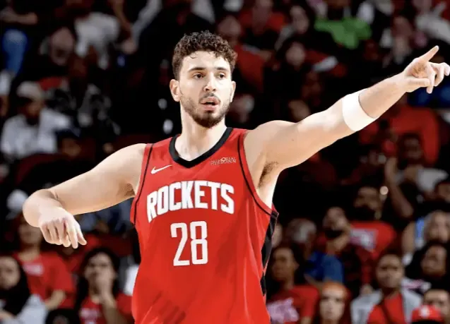 火箭完胜热火，字母哥扛起全队