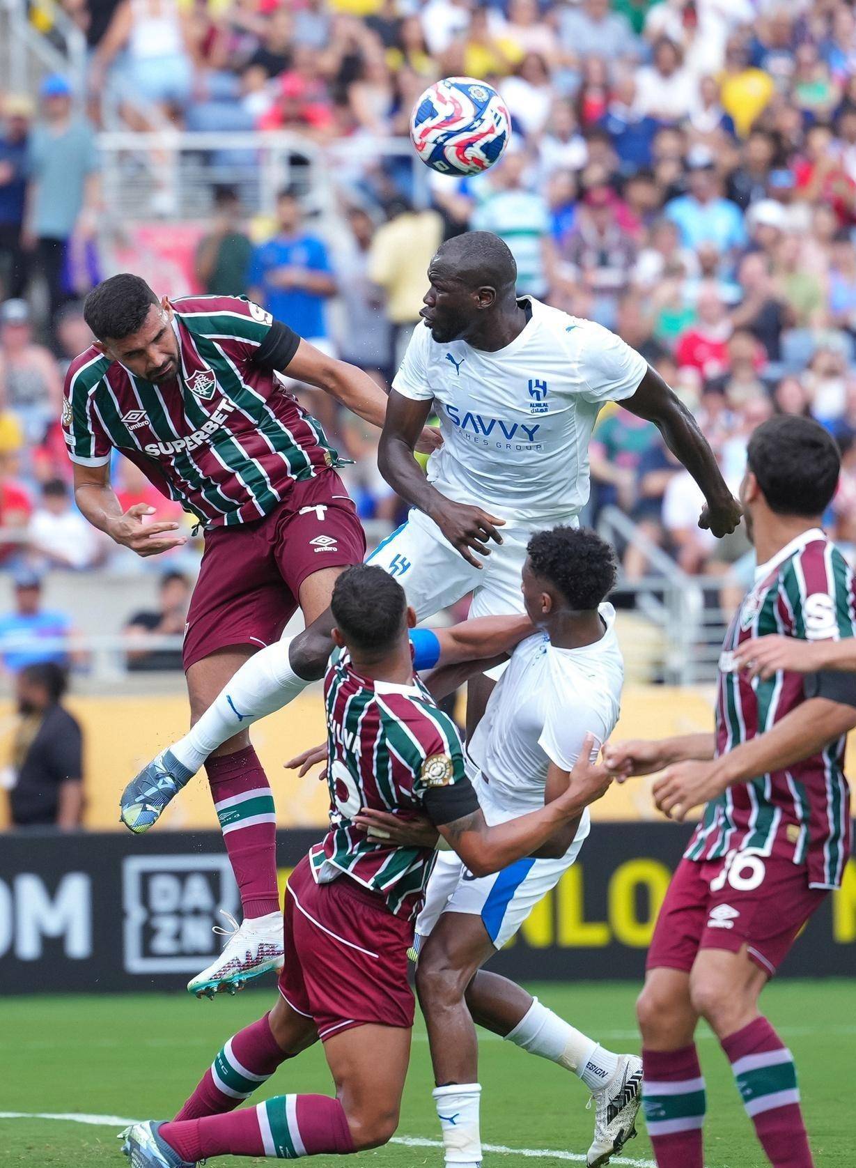 巴西逆转丹麦,卡塞米罗统治全场 巴西逆转丹麦,卡塞米罗统治全场