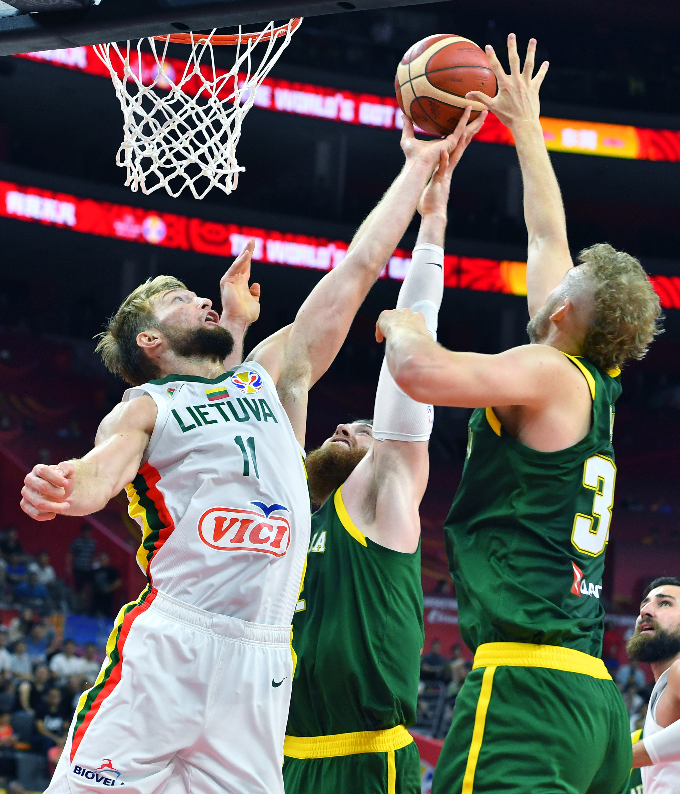 爵士血洗立陶宛男篮，波特一己之力扛起全队