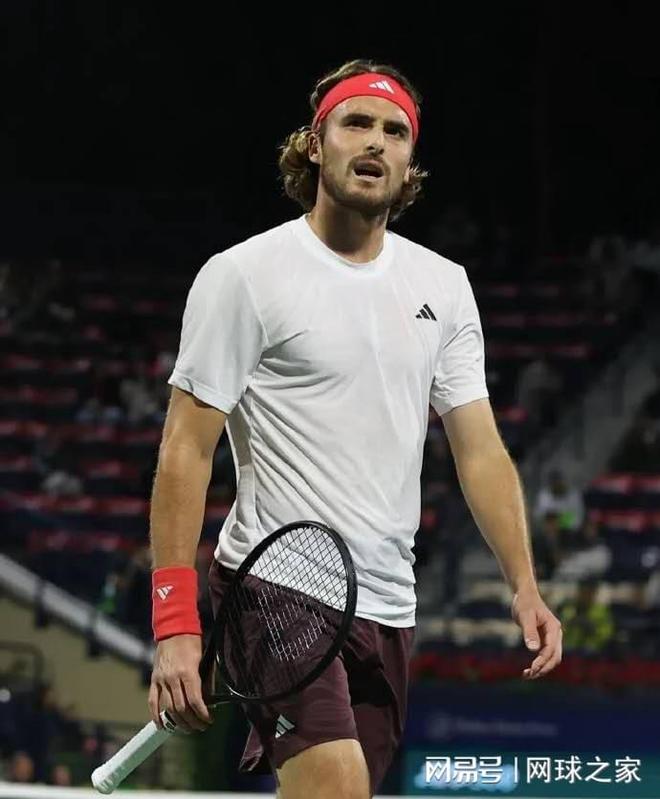 英国网球队轻取美国网球队，西西帕斯高光表现