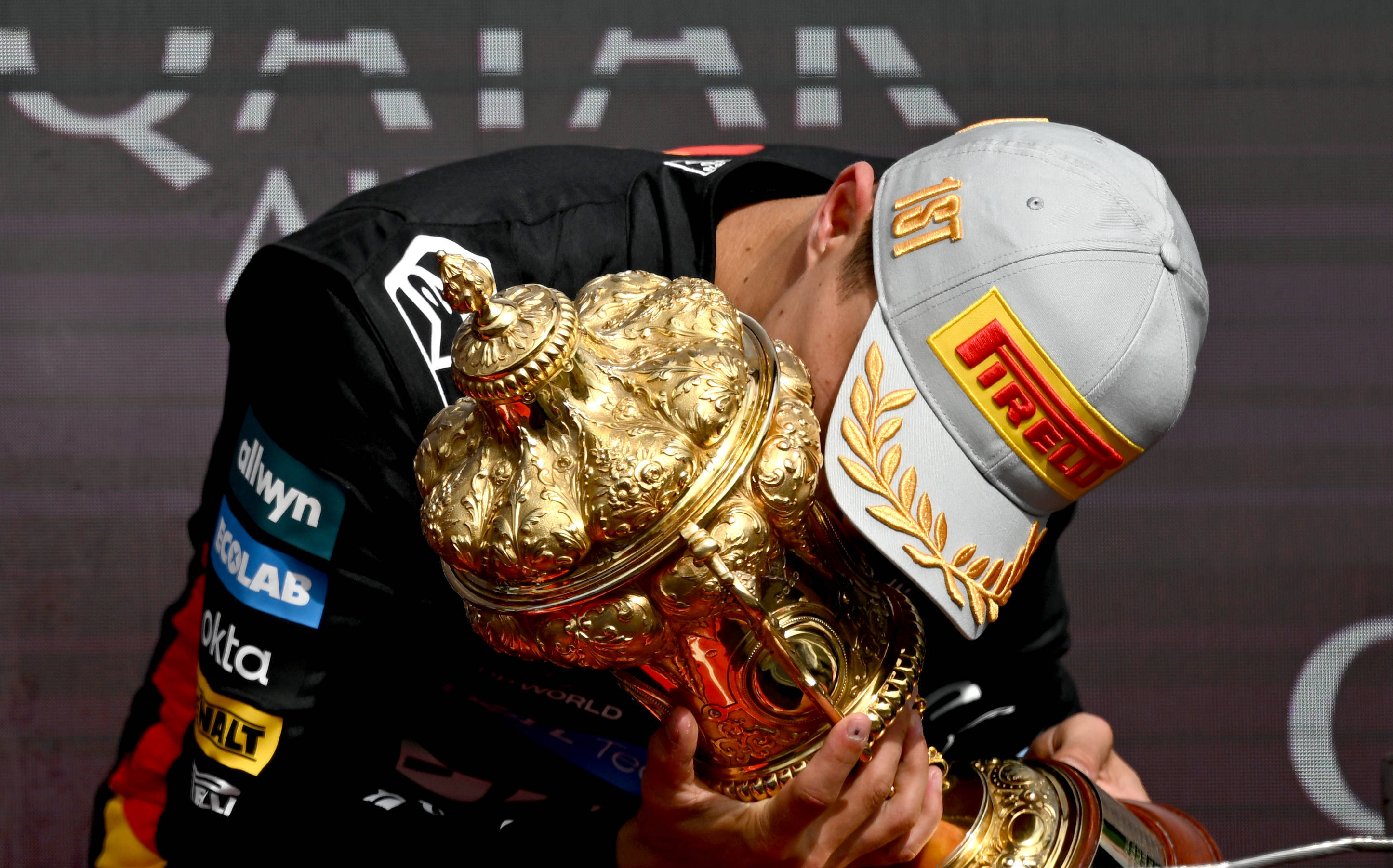 哈斯车队翻盘索伯车队，诺里斯扛起全队