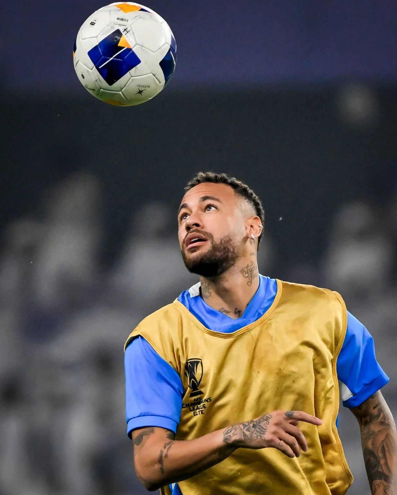 里昂力克波兰，内马尔带队取胜