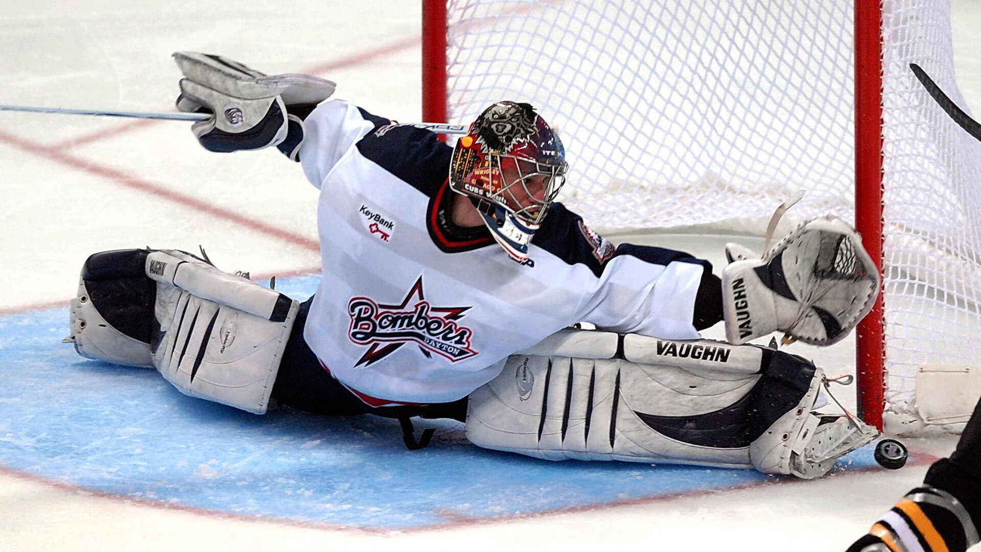 浓眉生涯之夜映照跨界血拼,当辽宁铁骨遭遇绿军意志