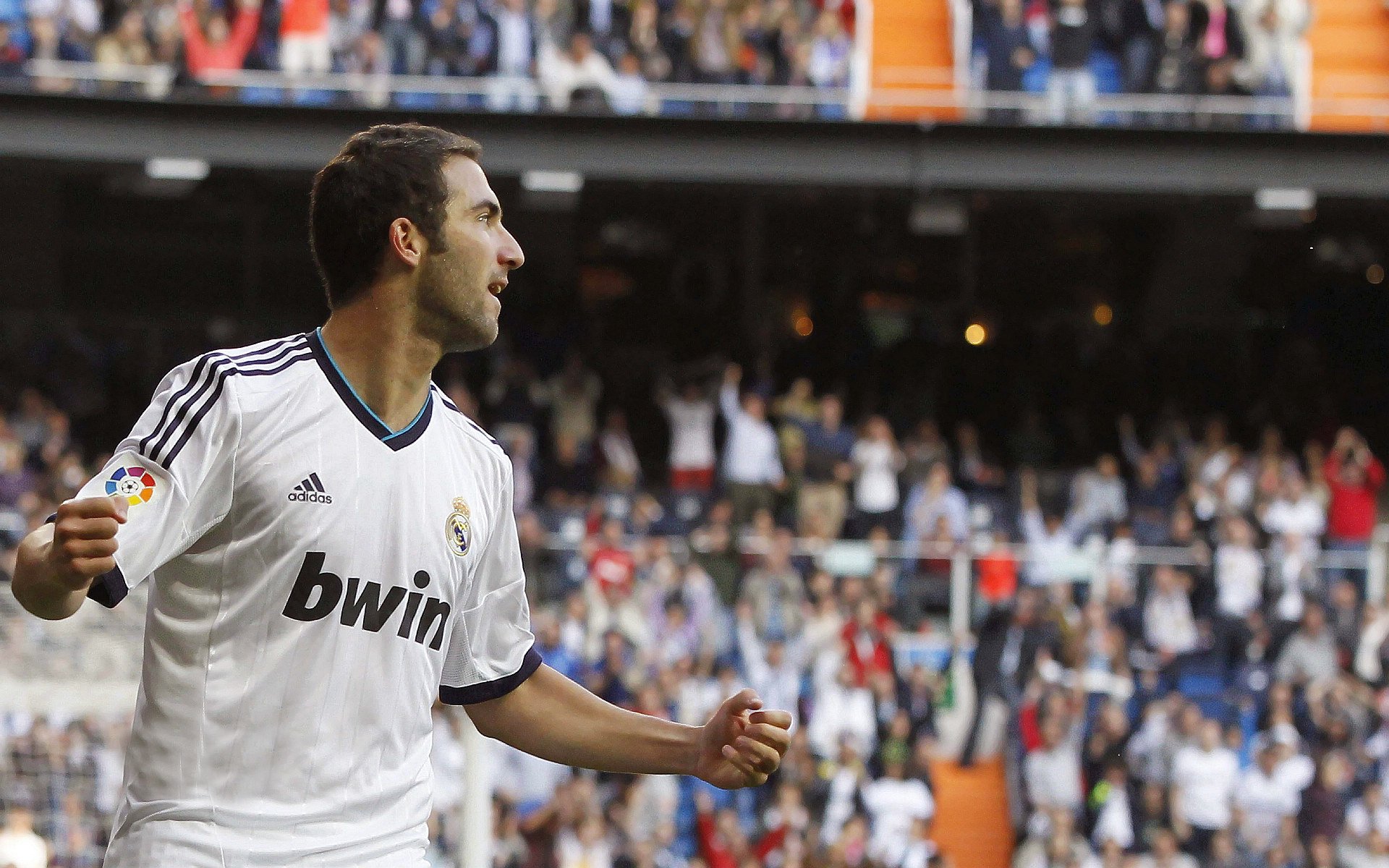 欧战烽火,国际米兰战术碾压莱比锡,萨内状态火热成拜仁关键先生