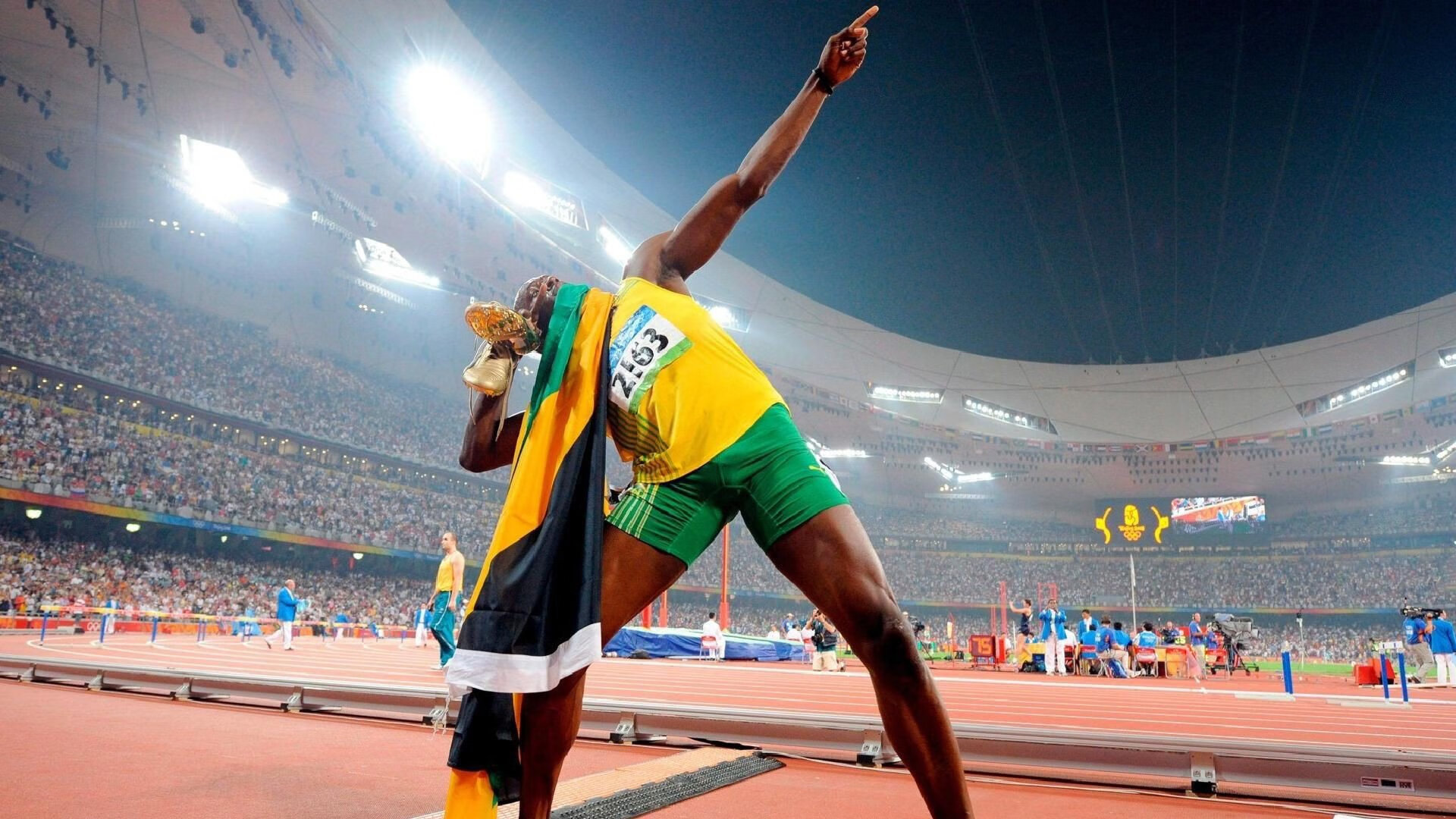 巴斯托尼一锤定音，澳大利亚踏平伊朗背后的战术革命