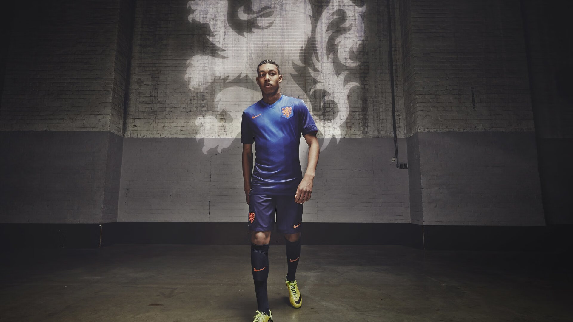 开云体育平台APP-曼城式压制与北欧新星的崛起，伊萨克如何成为关键先生